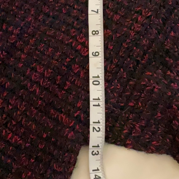 Women's Red and Black Sweater - Picture 5 of 8